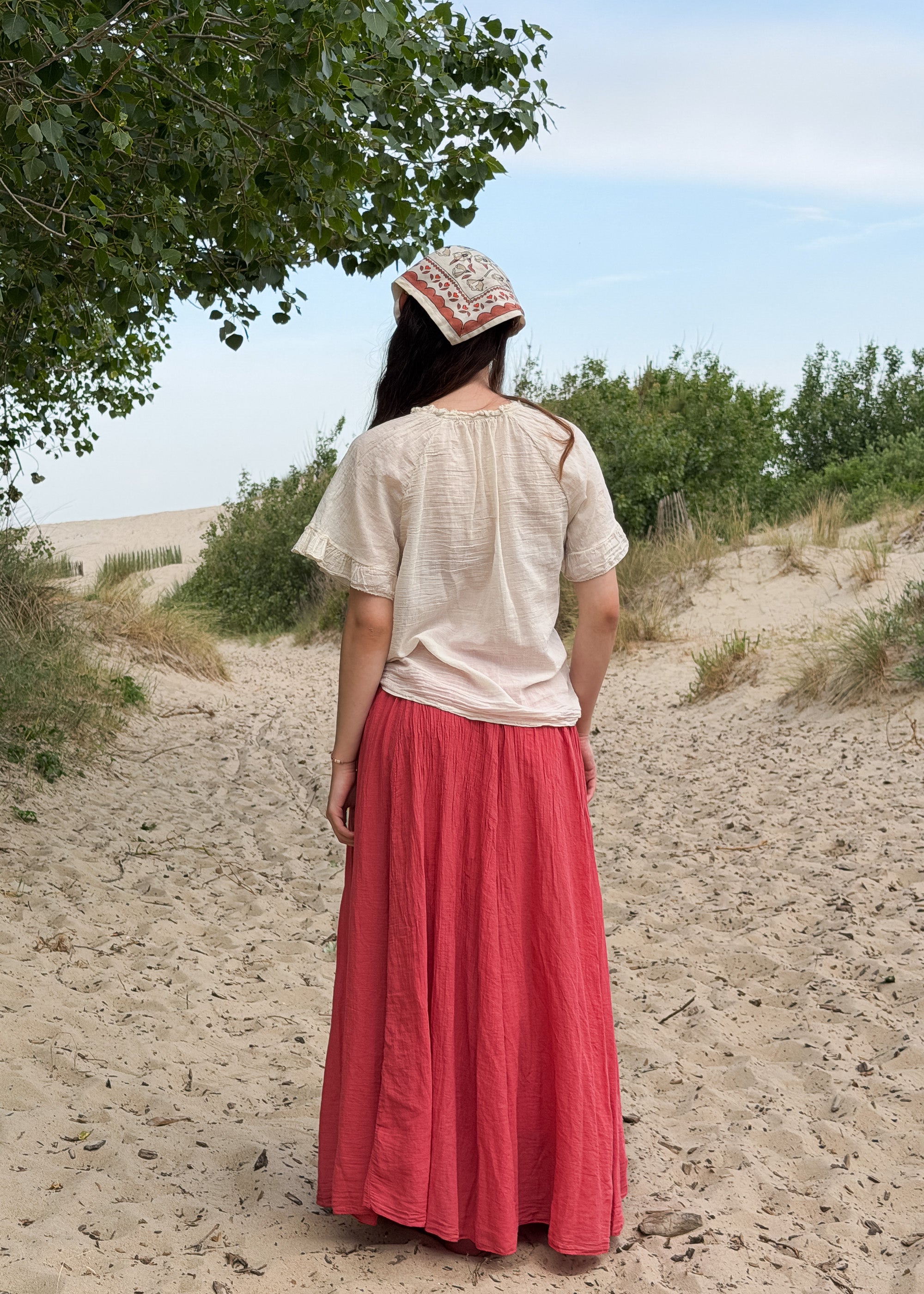 Blouse femme en voile de coton crème, manches à volant et boutons nacrés, Dune & Coton — Couleur: Crème
