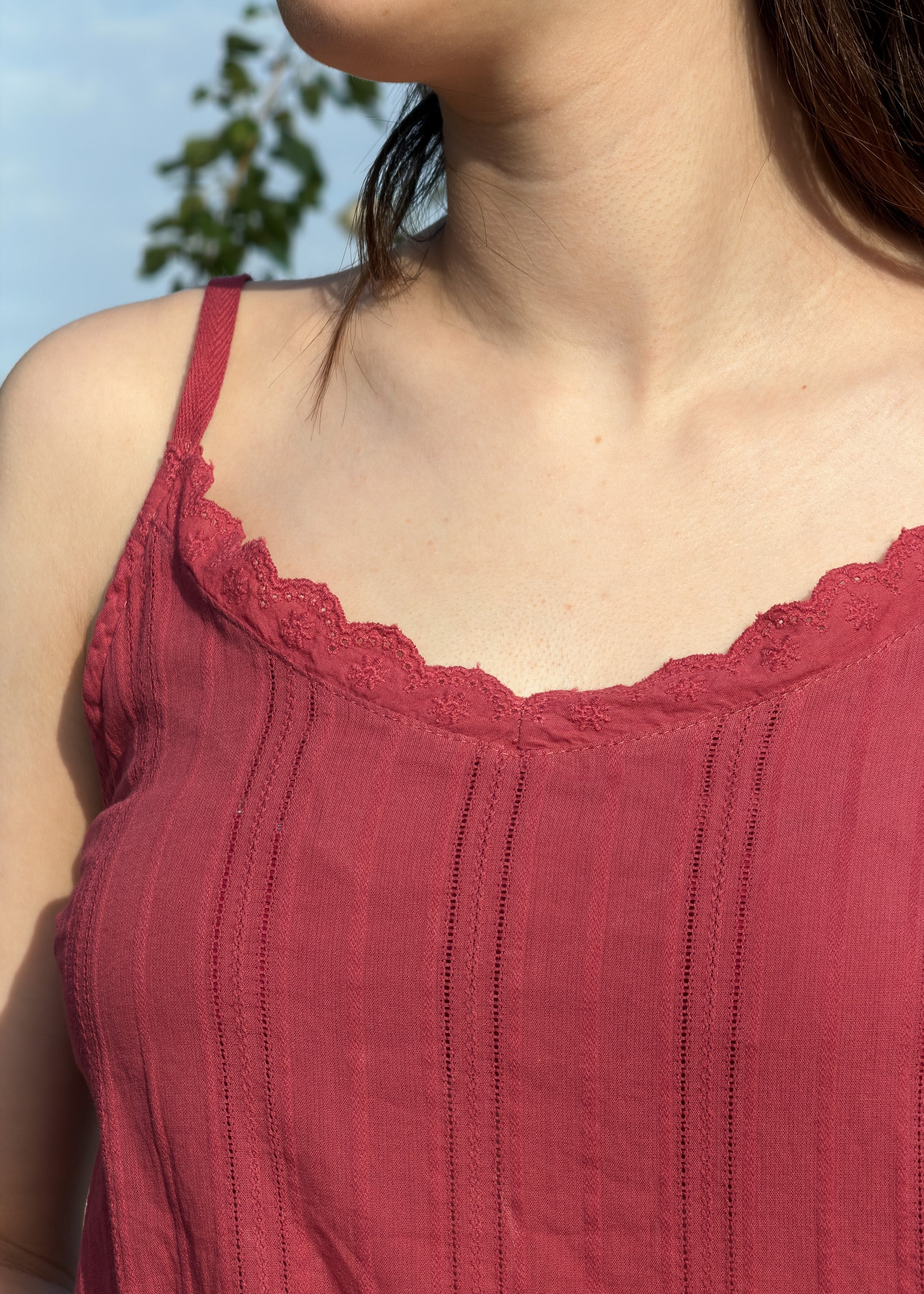 Caraco femme en coton terracotta, dentelle et rayures ajourées, fines bretelles, Dune & Coton — Couleur: Terracotta