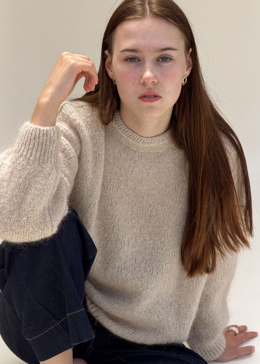 Pull Aimée femme en mohair beige, maille douce et vaporeuse, coupe oversize, Dune & Coton — Couleur: Beige