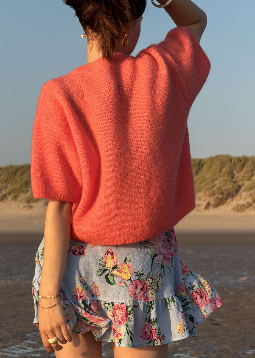 Pull femme en maille abricot à manches courtes vue de dos, coupe ample, Dune & Coton — Couleur: Abricot