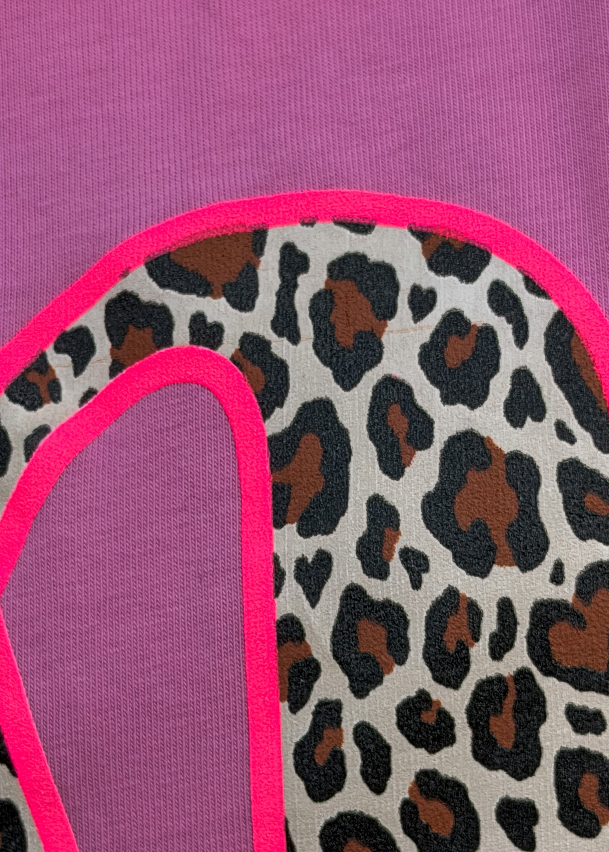 T-shirt femme en coton rose, imprimé léopard « Amore », Dune & Coton — Couleur: Rose