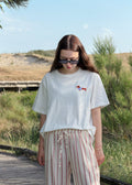 T-shirt femme en coton blanc, petit teckel brodé en marinière, Dune & Coton — Couleur: Blanc